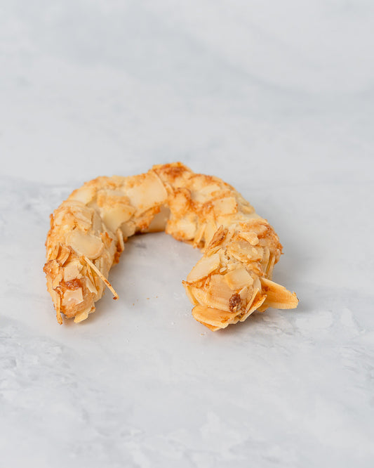 Plain Almond Horseshoe