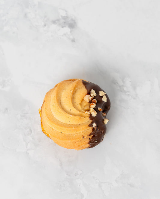 Horseshoe shortbread apricot