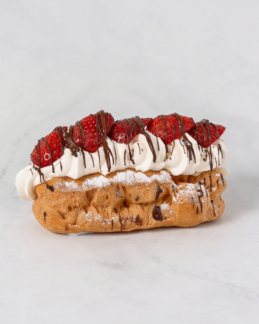 Éclair Panna & Fragole
