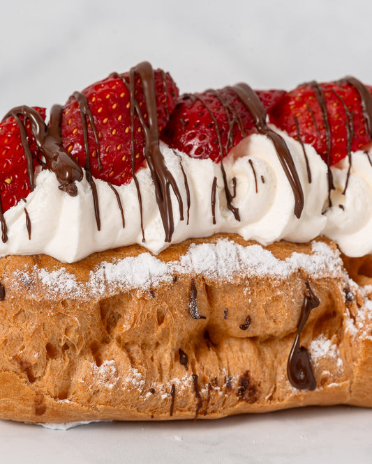 Éclair Panna & Fragole