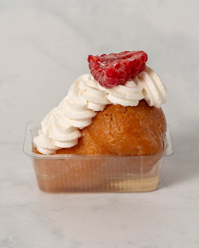 Baba Fresh cream & Fruit Custard Mignon